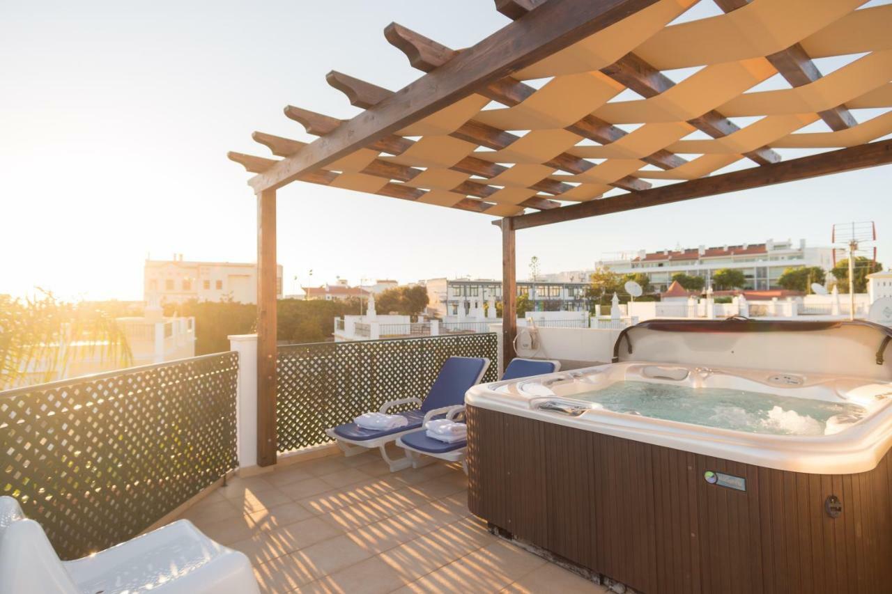 Villa Ria Rose, Alto Da Ria 23 - Jacuzzi And Beach 阿尔沃尔 外观 照片