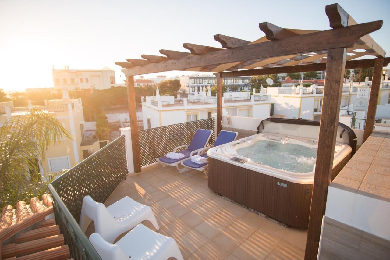 Villa Ria Rose, Alto Da Ria 23 - Jacuzzi And Beach 阿尔沃尔 外观 照片