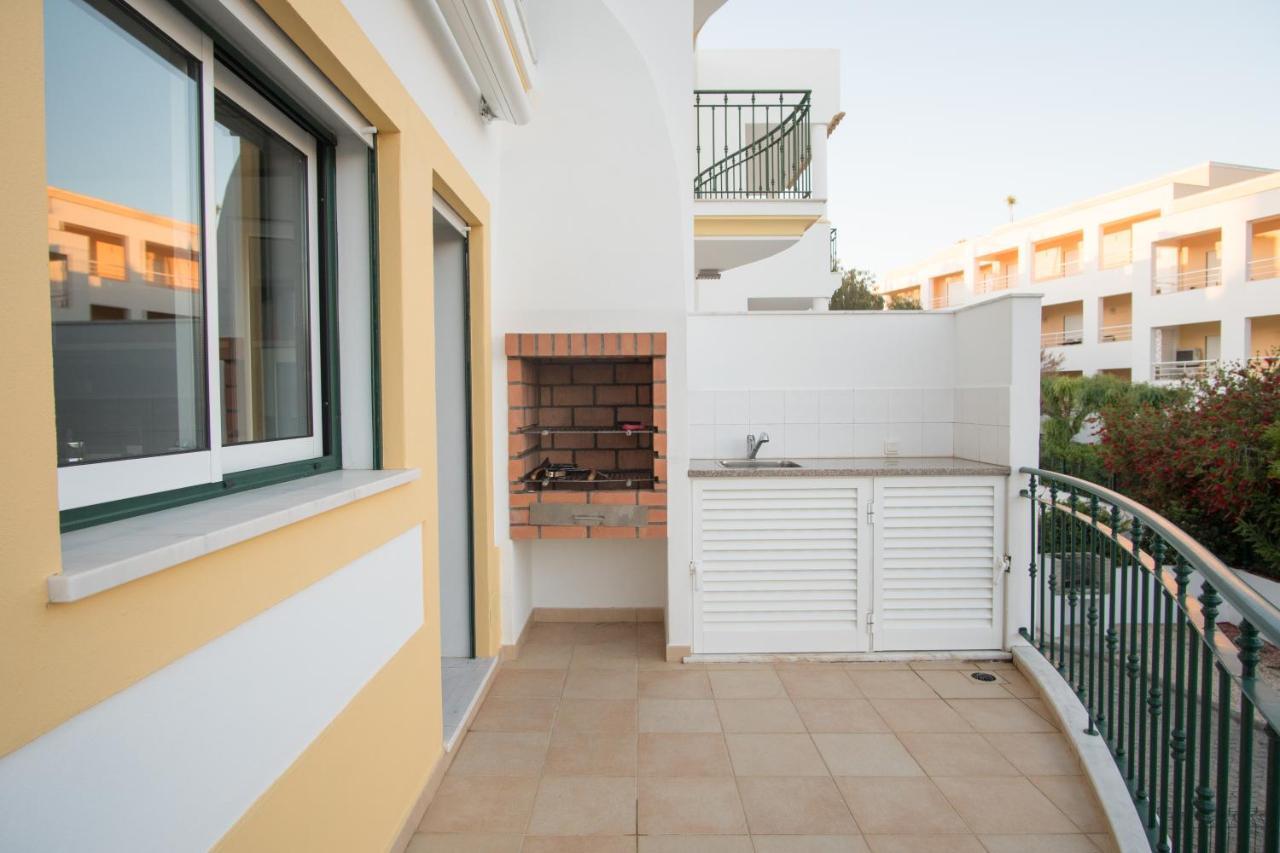 Villa Ria Rose, Alto Da Ria 23 - Jacuzzi And Beach 阿尔沃尔 外观 照片