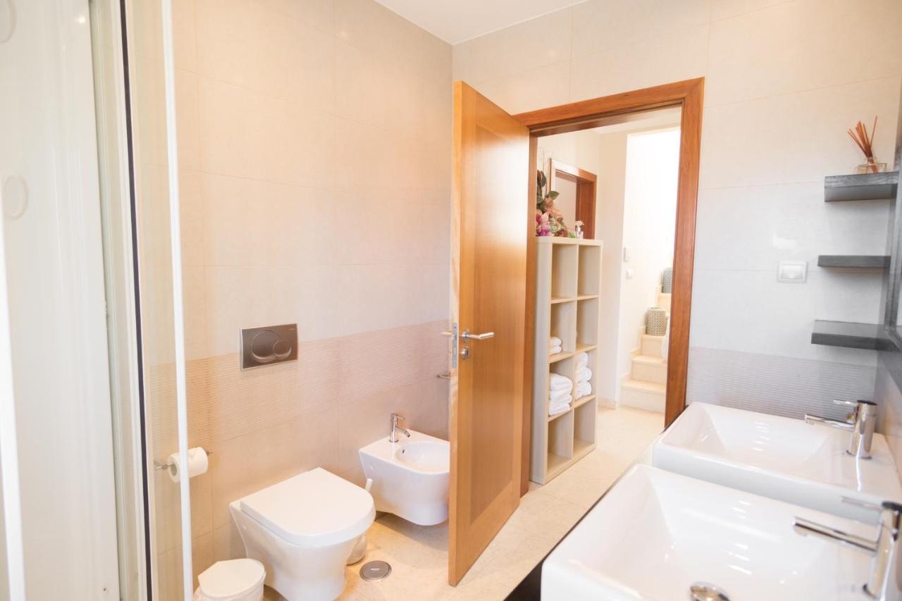 Villa Ria Rose, Alto Da Ria 23 - Jacuzzi And Beach 阿尔沃尔 外观 照片